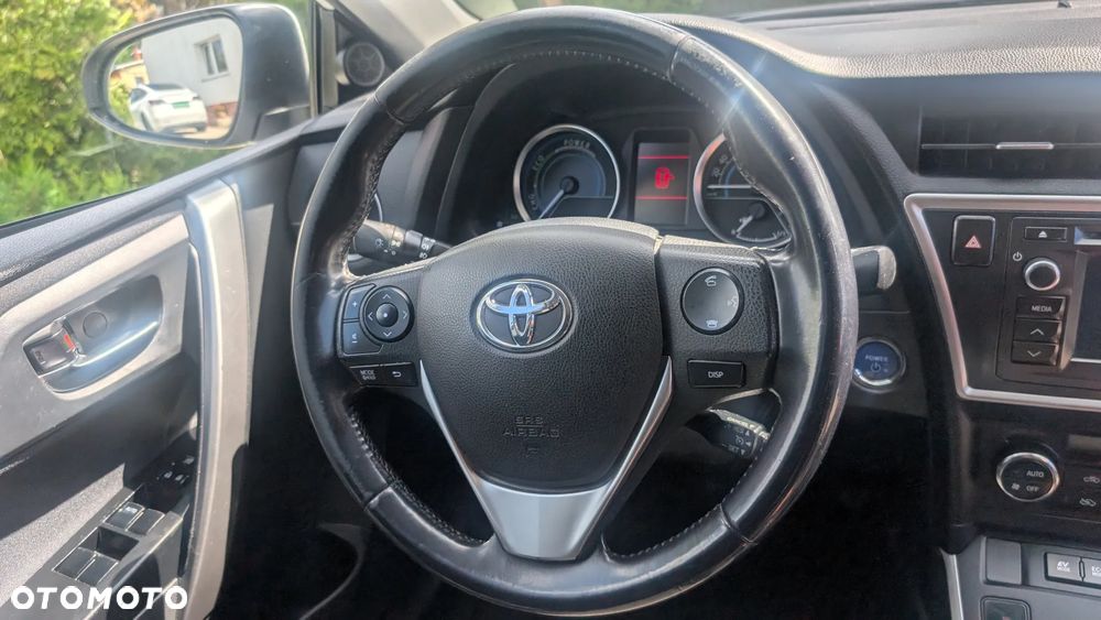 Toyota Auris - 24