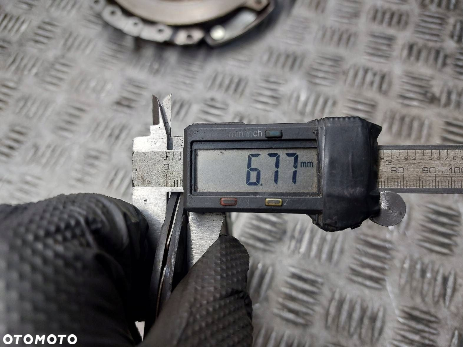 SPRZĘGŁO TARCZA + DOCISK + ŁOŻYSKO OPOROWE FIAT PUNTO II 1.2 8V LIFT - 9