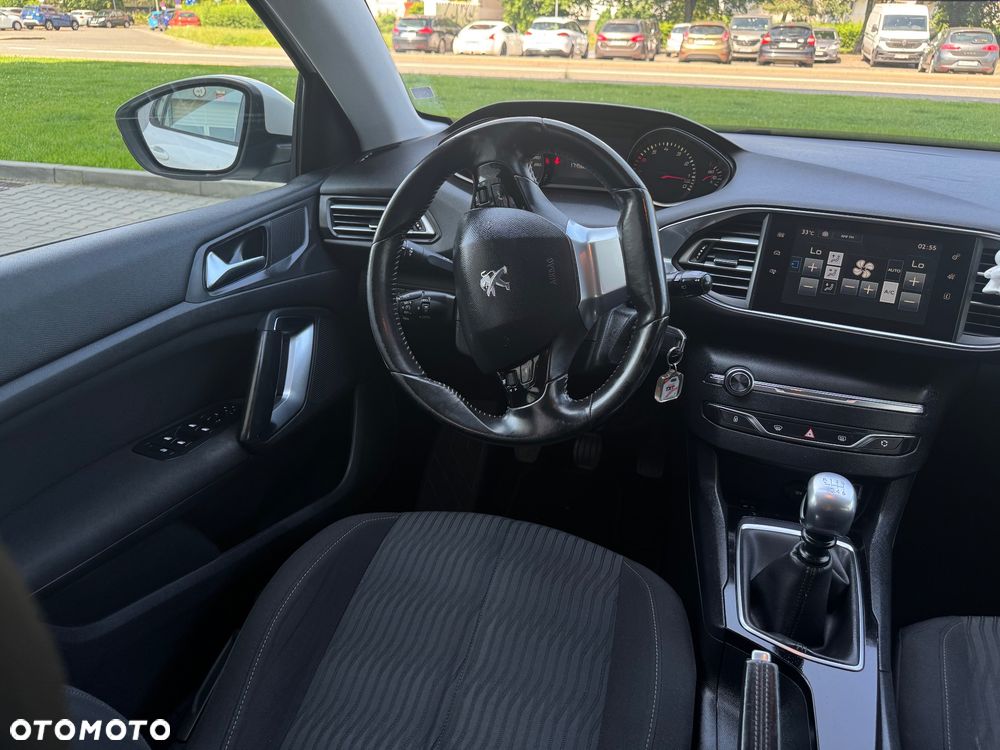 Peugeot 308 1.6 THP Allure - 11