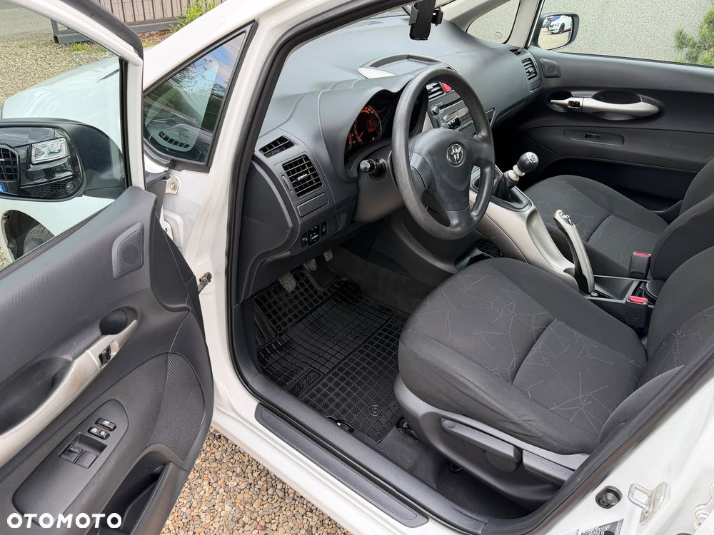 Toyota Auris 1.33 VVT-i Life - 7