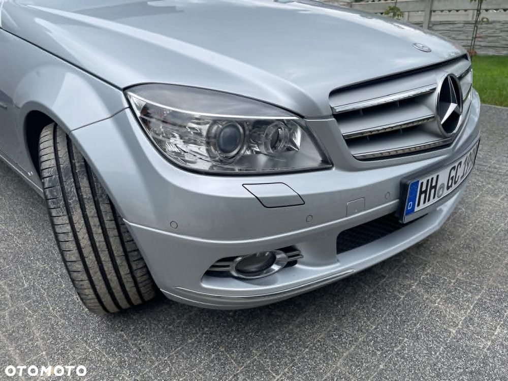 Mercedes-Benz Klasa C 320 CDI 7G-TRONIC Avantgarde - 38