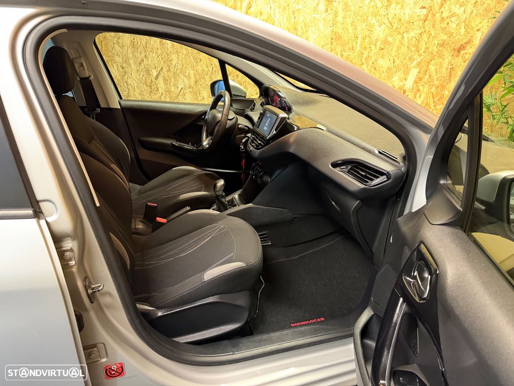 Peugeot 208 1.4 HDi Access - 11