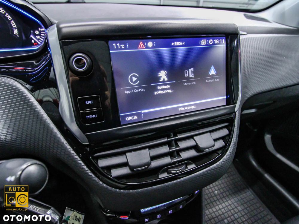 Peugeot 2008 1.2 Pure Tech GPF Allure S&S EAT6 - 24