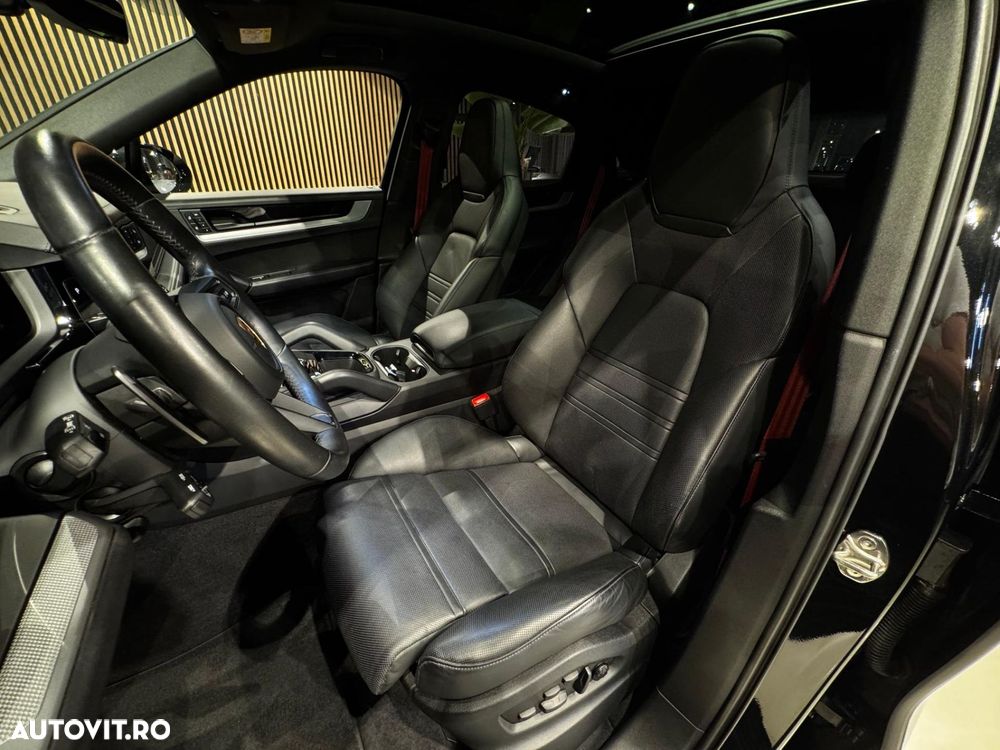 Porsche Cayenne Coupe - 18