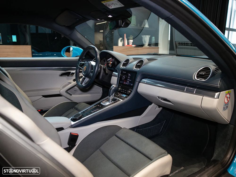 Porsche 718 Cayman 2.0 PDK - 35