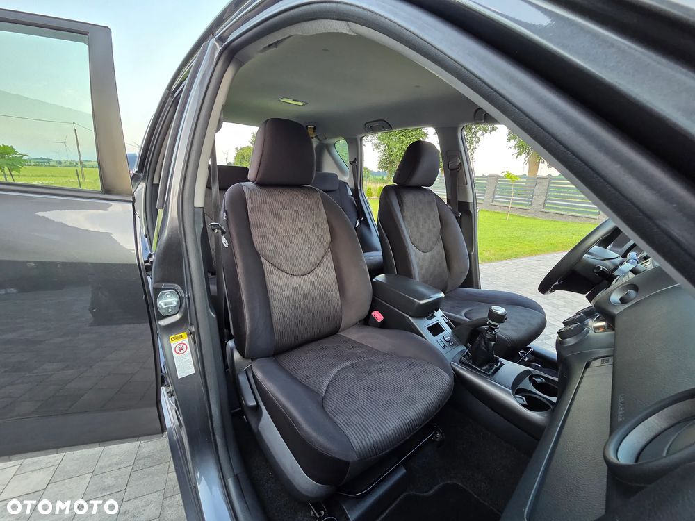 Toyota RAV4 2.2 D-4D 4x2 - 16
