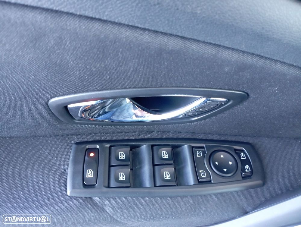 Renault Mégane Sport Tourer 1.5 dCi Dynamique - 9