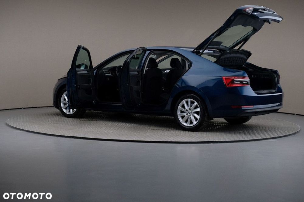 Skoda Superb 2.0 TDI SCR Ambition DSG - 7