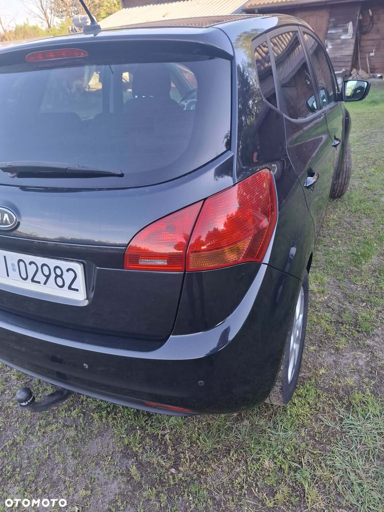 Kia Venga - 7