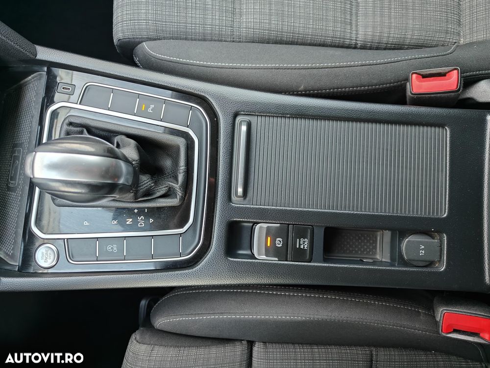 Volkswagen Passat 2.0 TDI SCR DSG Business - 7