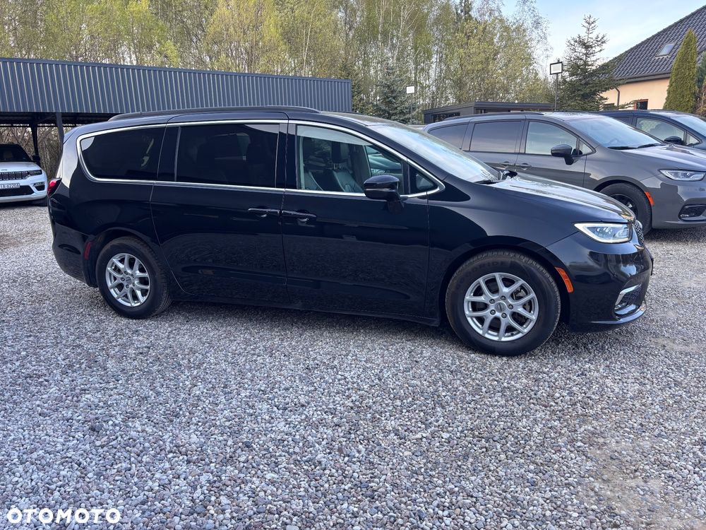 Chrysler Pacifica - 3