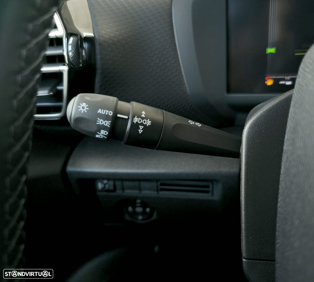 Citroën C4 Hybrid 145 MAX - 11