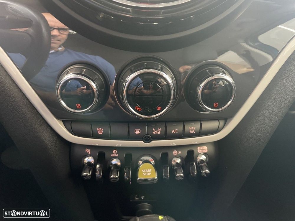 MINI Countryman Cooper SE ALL4 Auto - 14