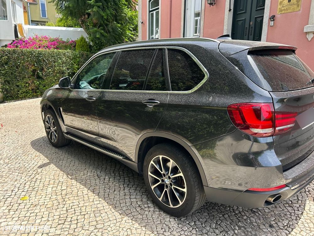 BMW X5 25 d sDrive Comfort 7L - 4