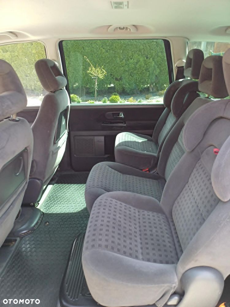 Volkswagen Sharan 1.9 TDI Comfortline - 23