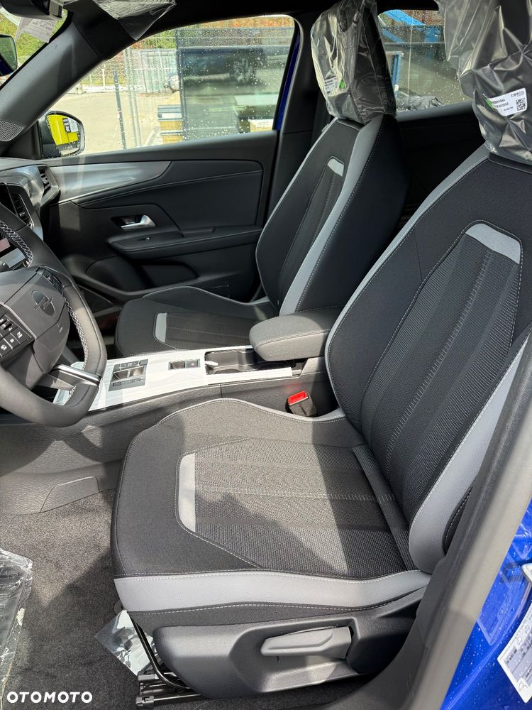 Opel Mokka 1.2 T GS Line S&S - 10