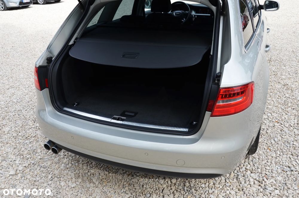 Audi A4 Avant - 32