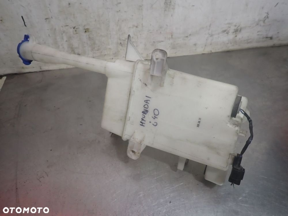 ZBIORNICZEK SPRYSKIWACZY HYUNDAI i40 I CW 1.7 - 1