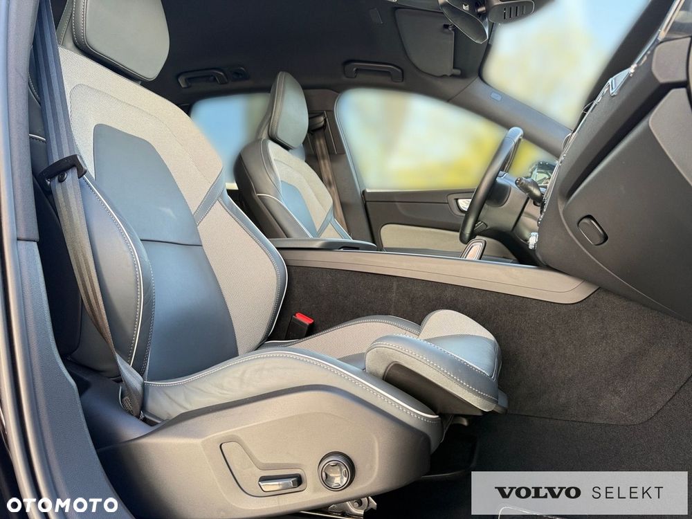 Volvo XC 60 - 24
