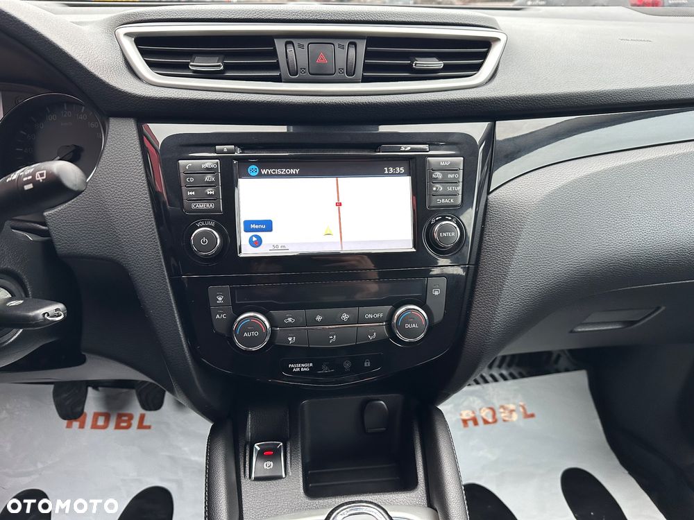 Nissan Qashqai 1.6 DCi N-Connecta EU6 - 31