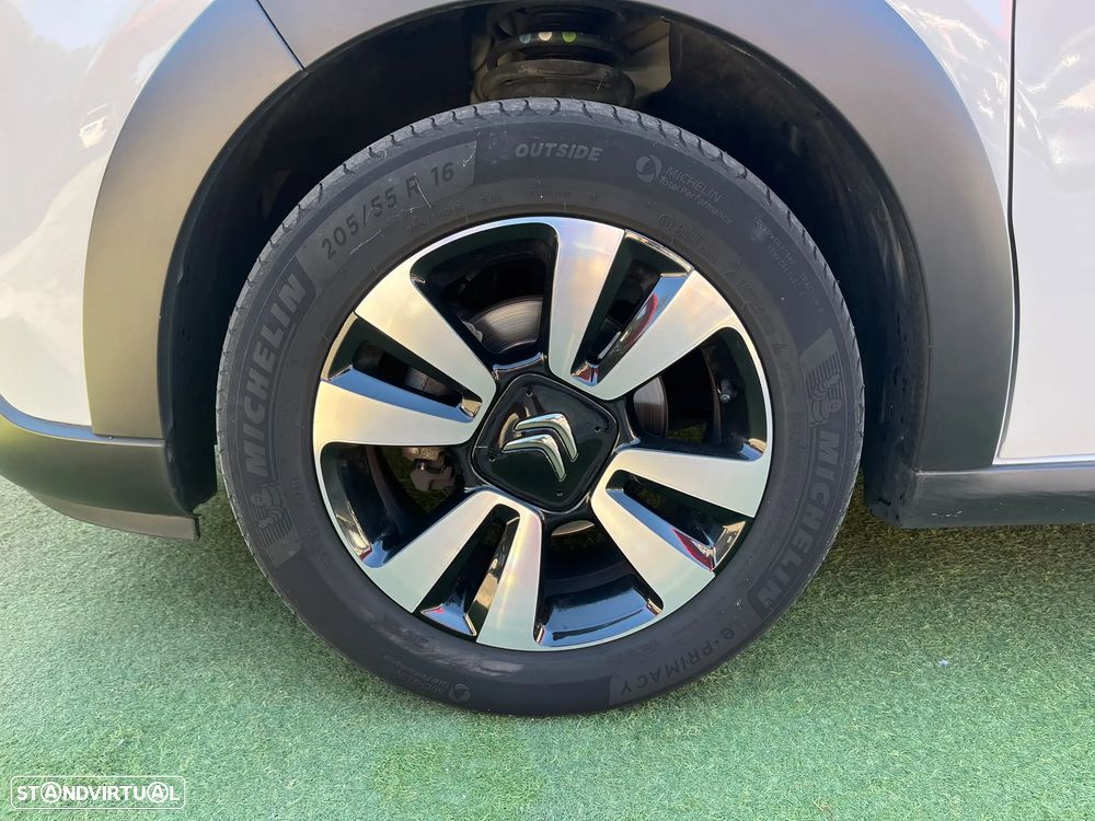 Citroën C3 1.2 PureTech C-Series - 10