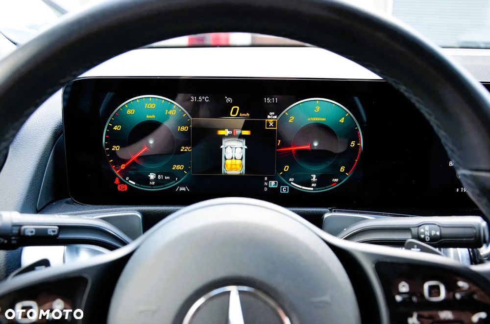 Mercedes-Benz GLB 200 d 8G-DCT - 24