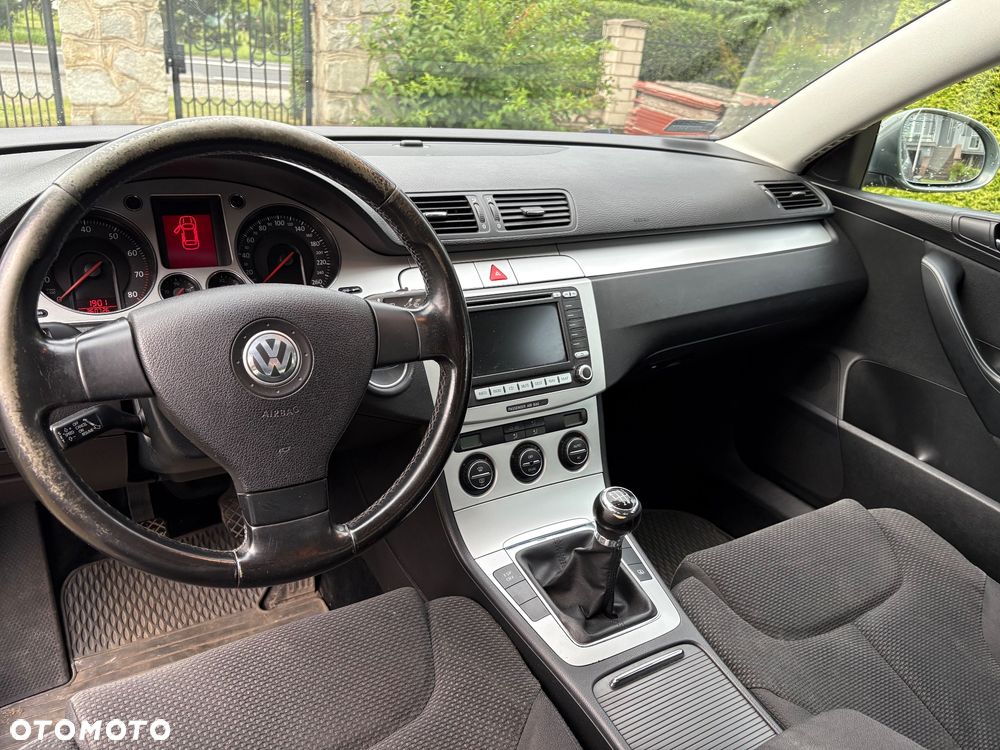 Volkswagen Passat 2.0 FSI Comfortline - 9