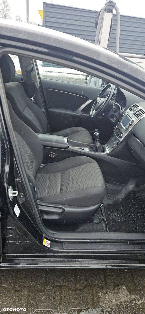 Toyota Avensis 2.0 D-4D Active - 10