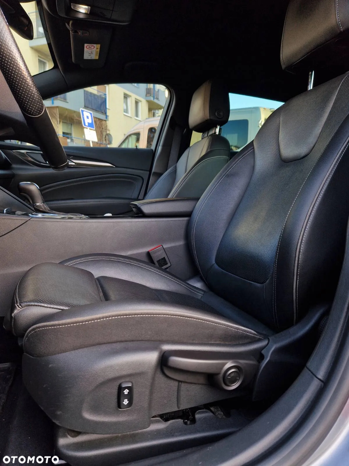 Opel Insignia - 12