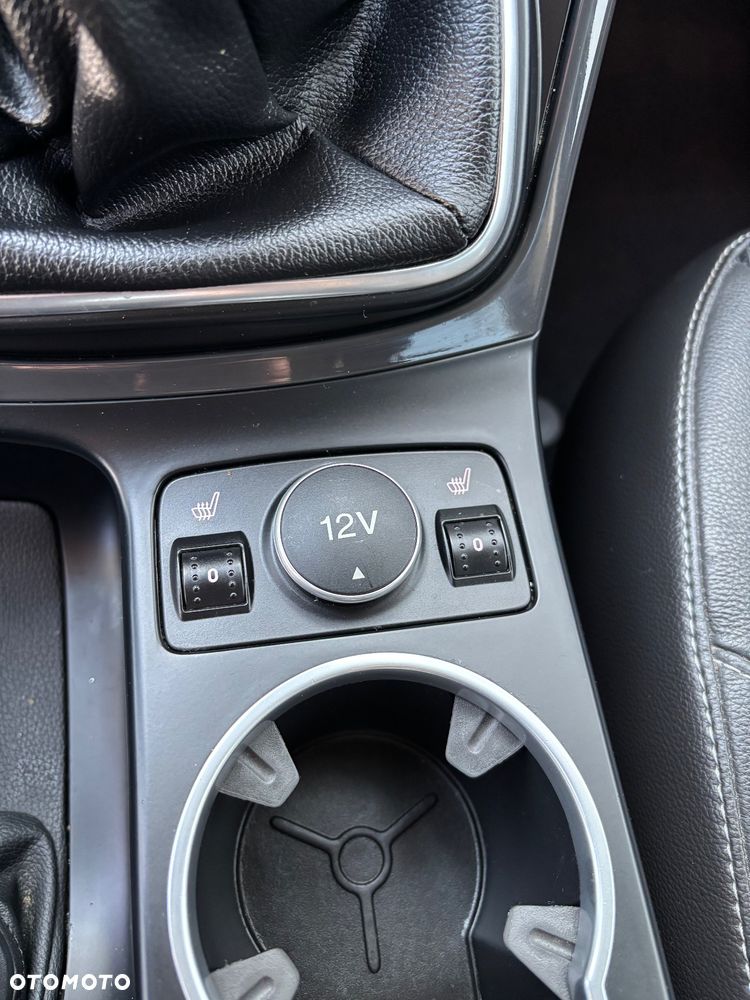 Ford Kuga 2.0 TDCi FWD Edition - 26