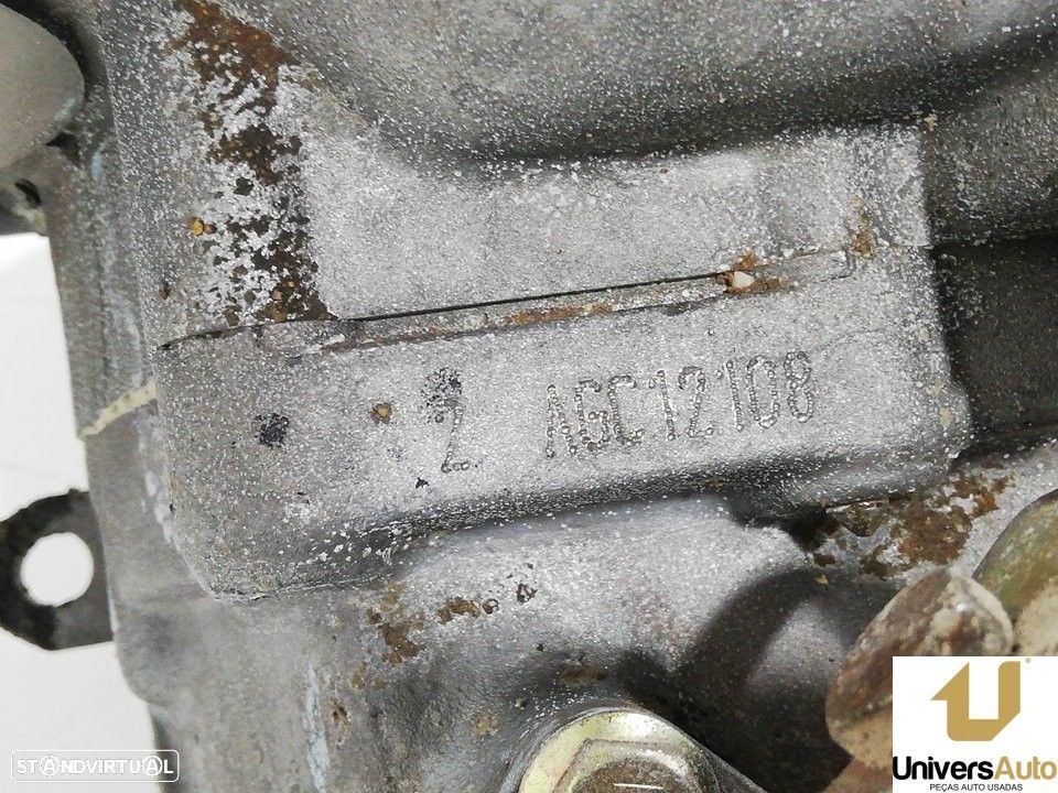 CAIXA VELOCIDADES VOLKSWAGEN PASSAT 1988 -AGC - 1