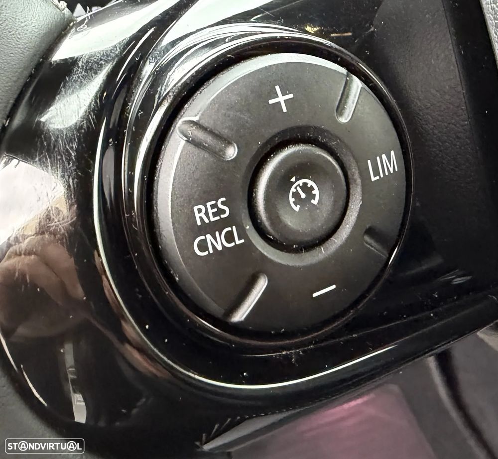 MINI Countryman Cooper D Premium Yours Auto - 17