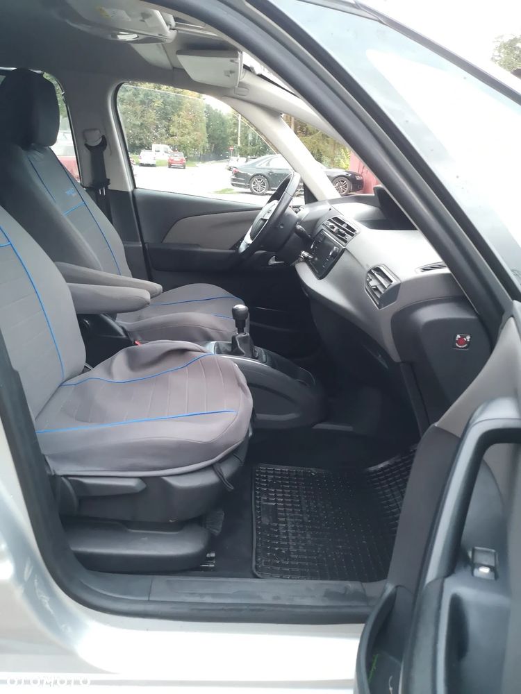 Citroën C4 e-HDi 115 Selection - 19