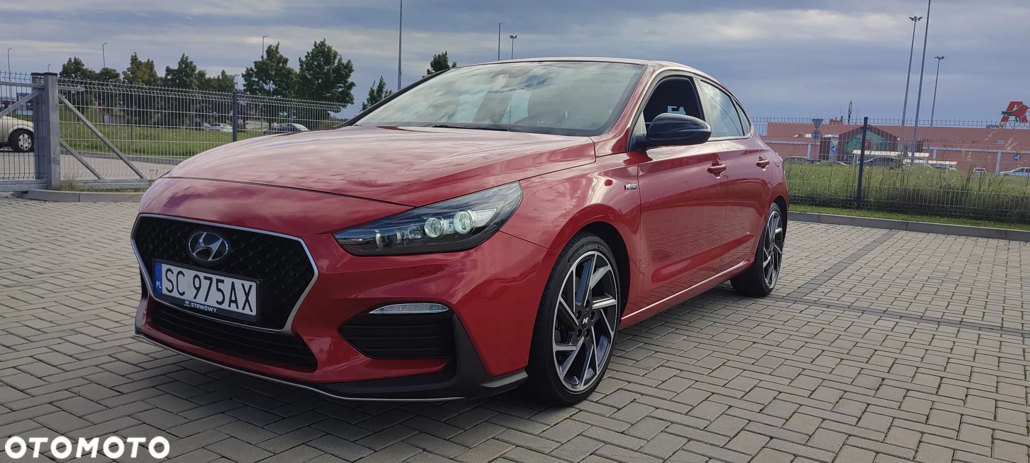 Hyundai i30 Fastback 1.4 T-GDI Premium DCT - 1