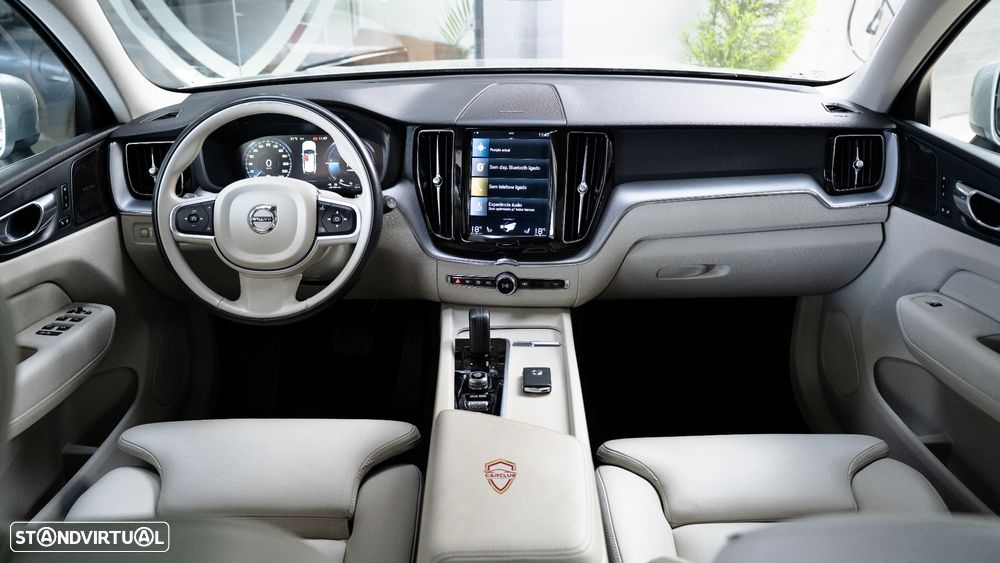 Volvo XC 60 2.0 T8 PHEV Inscription AWD - 28