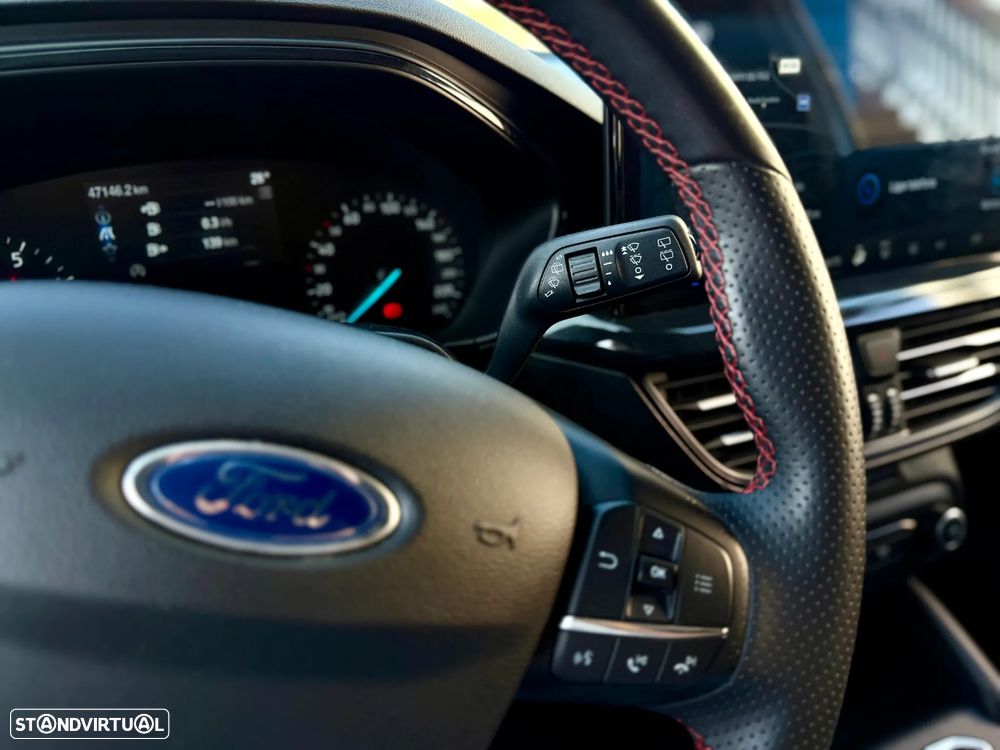 Ford Focus 1.0 EcoBoost MHEV ST-Line - 21