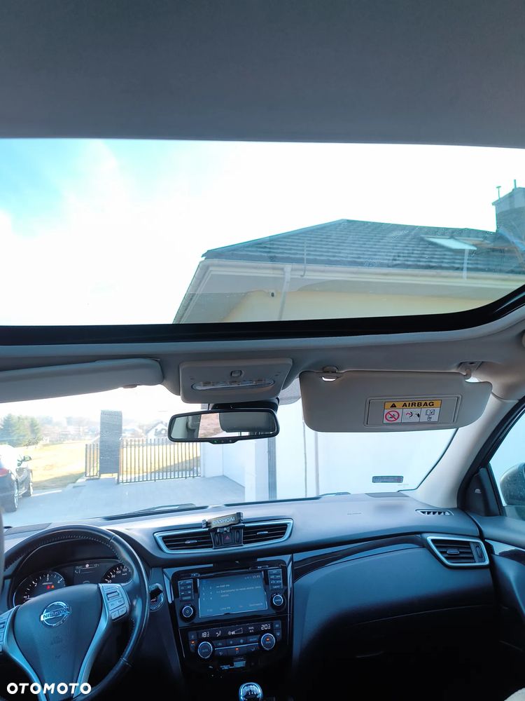 Nissan Qashqai 1.6 dCi 4 x 4 DPF Start/Stop tekna - 8