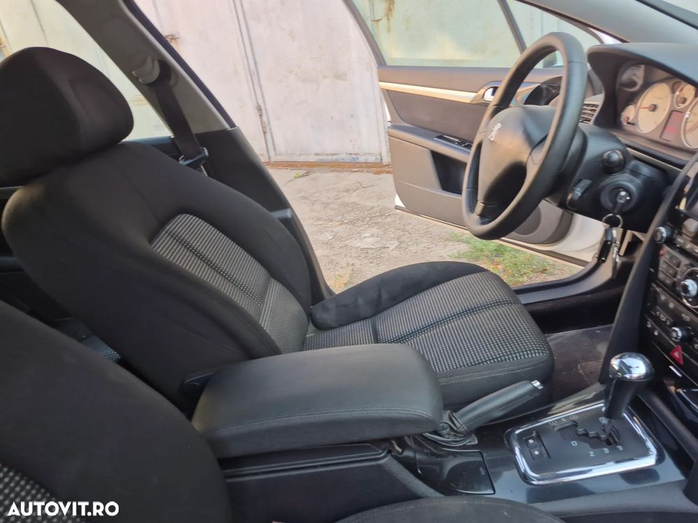 Peugeot 407 - 36