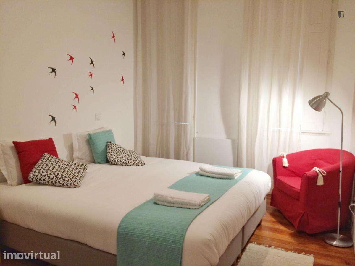Apartamento com 1 quartos - localizado em São Bento Lisbon - Grande imagem: 3/25