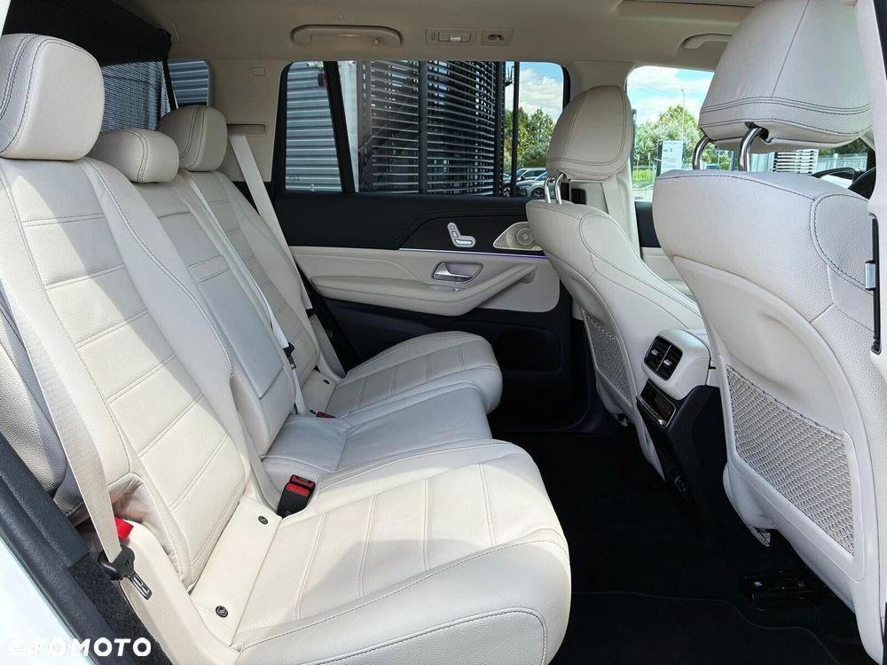 Mercedes-Benz GLS - 16