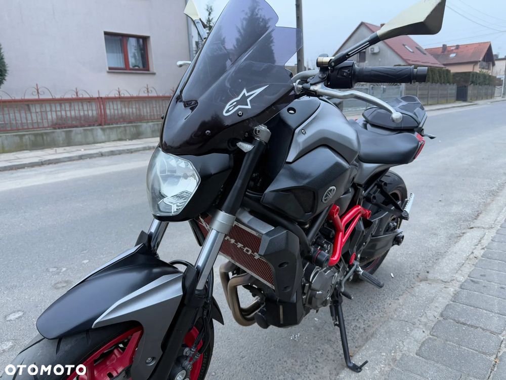 Yamaha MT - 24