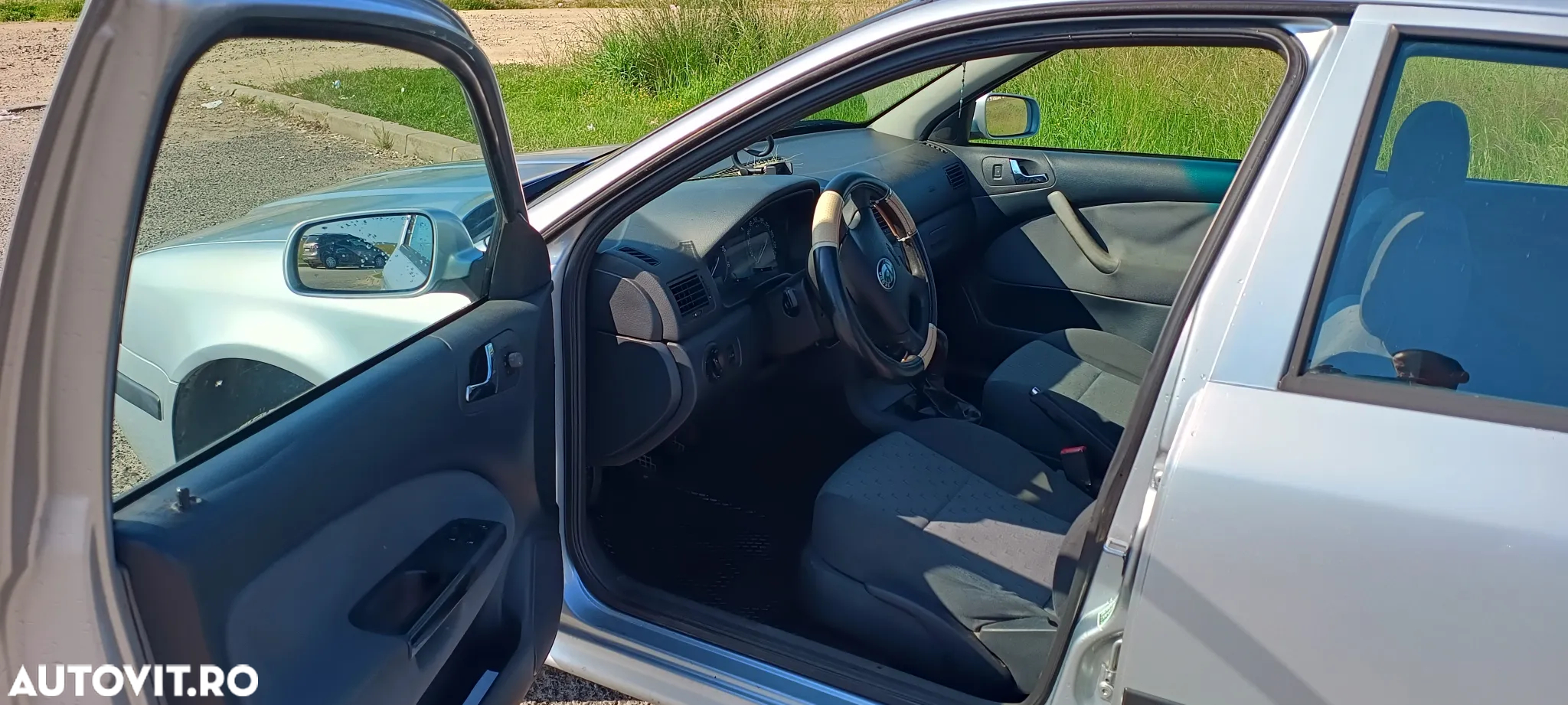 Skoda Octavia 1.6 Ambiente - 7