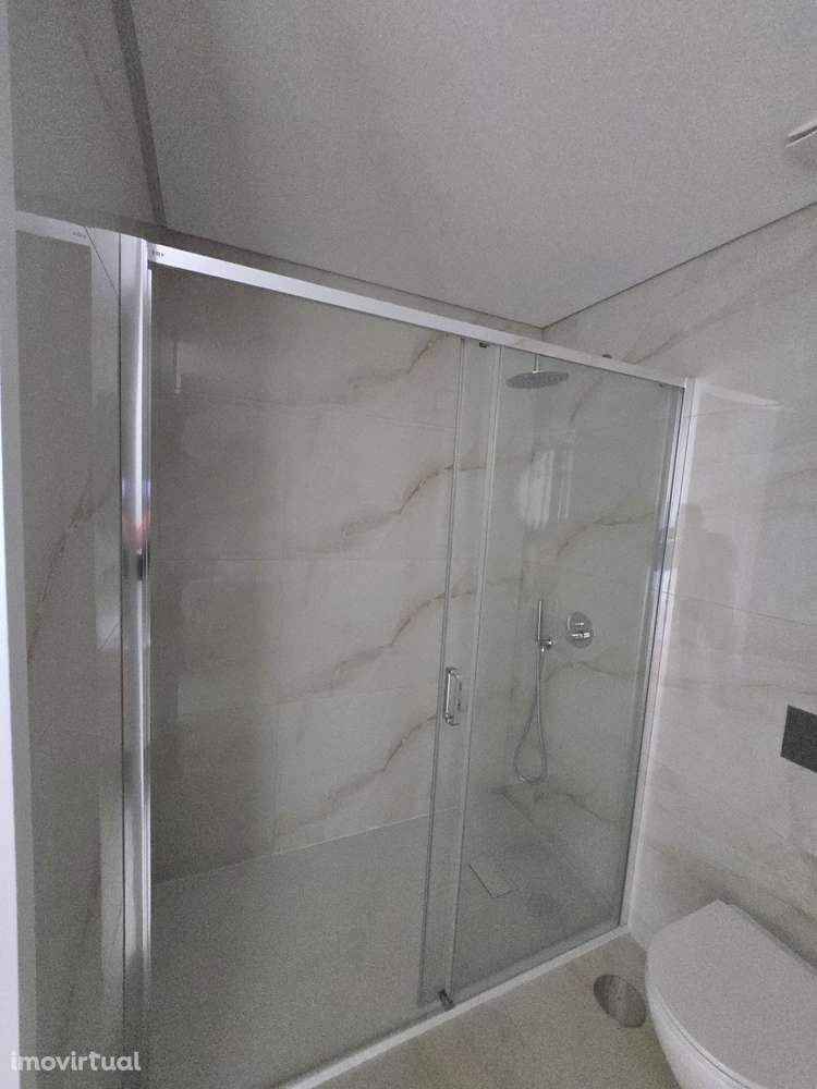 Apartamento T0 Novo e Pronto Habitar - Sra. Da Hora - Grande imagem: 5/9