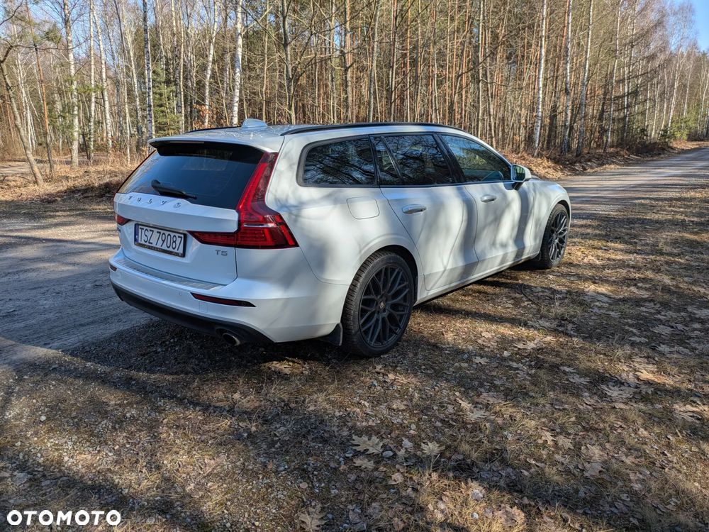 Volvo V60 T5 Geartronic Momentum Pro - 18