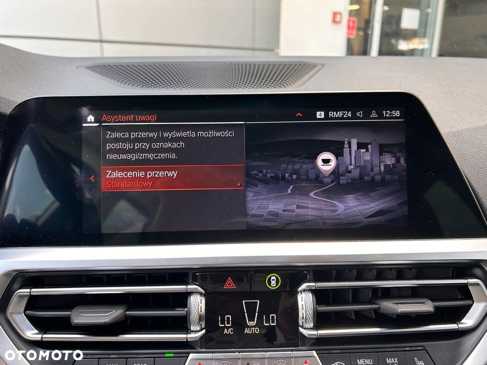 BMW Seria 3 320e xDrive Advantage sport - 38