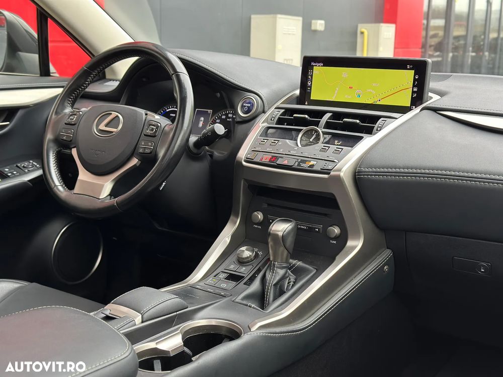 Lexus Seria NX 300h AWD Executive Plus - 2