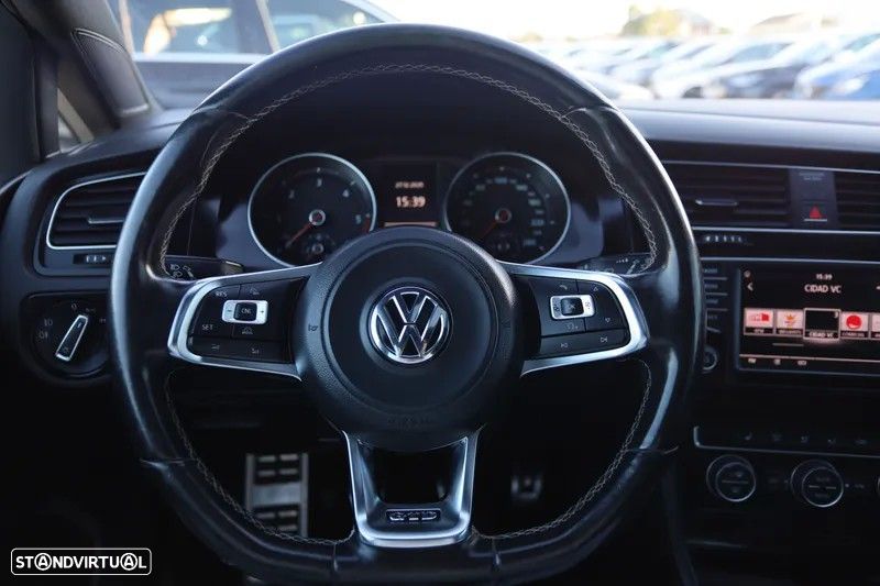 VW Golf 2.0 TDI GTD - 14