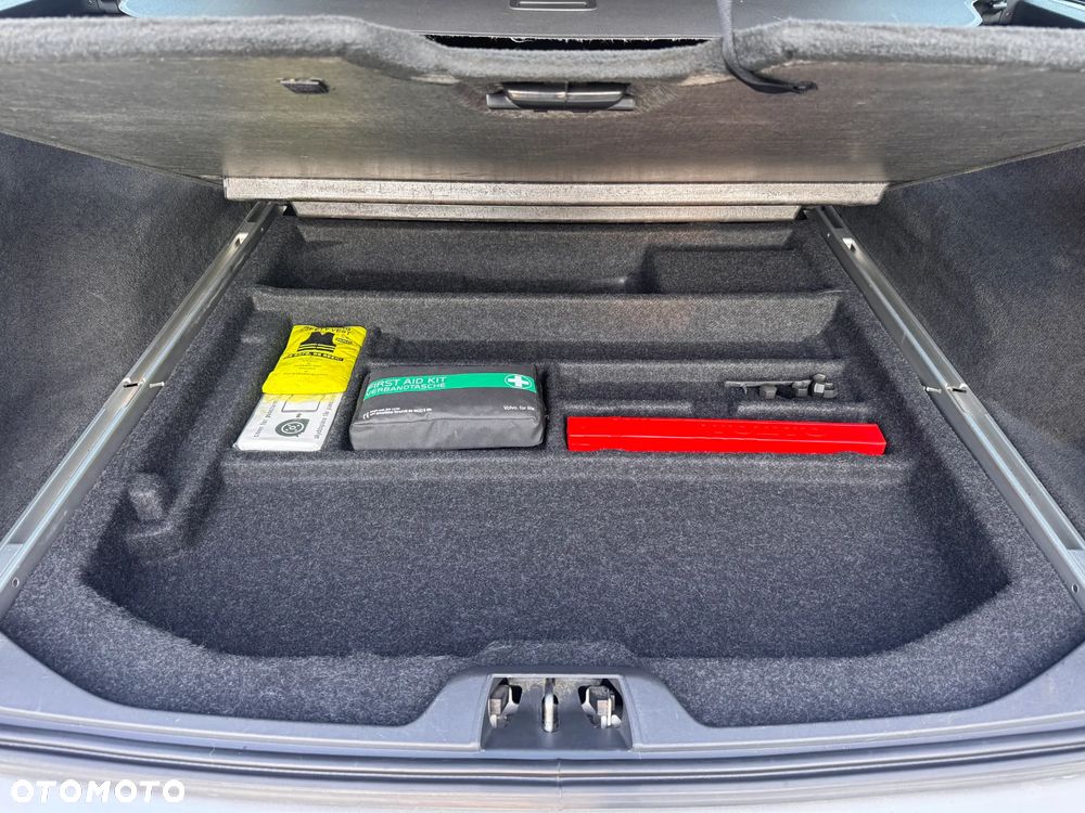 Volvo V70 D4 Drive-E Momentum - 28
