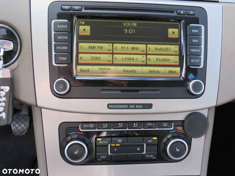 Volkswagen Passat Variant 1.6 TDI BlueMotion Technology Comfortline - 25