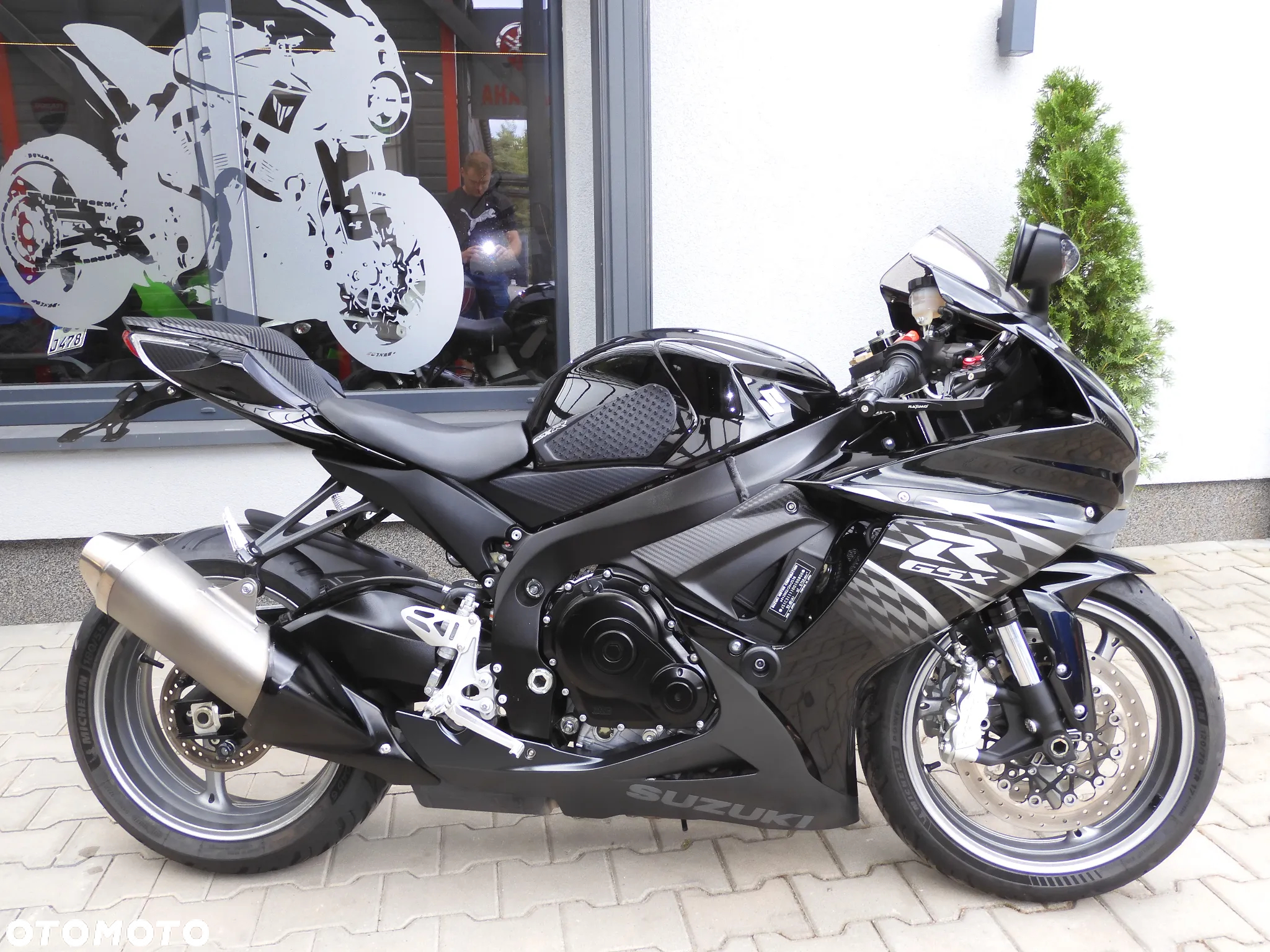 Suzuki GSX-R - 8